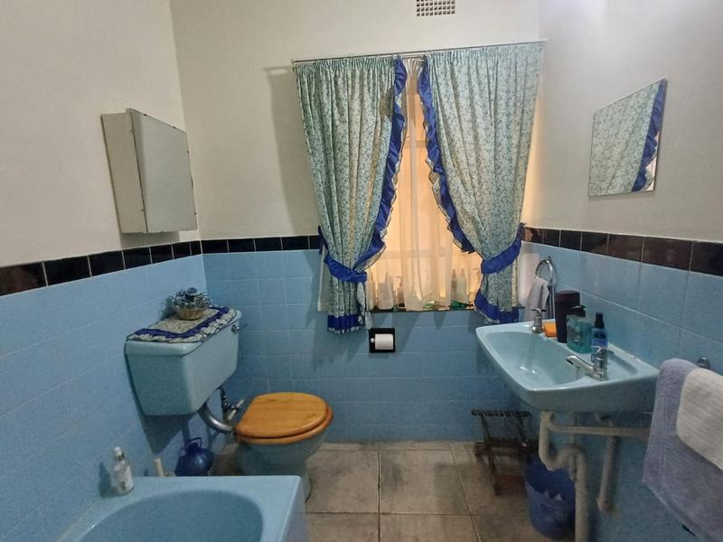 5 Bedroom Property for Sale in Parys Free State